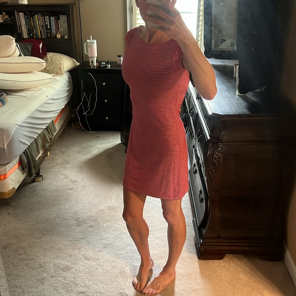 EUC Belle Amie Red Striped Cap Sleeve Dress size small